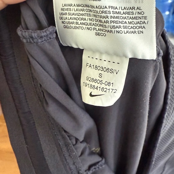 Nike Men’s Dry- Fit - Picture 3 of 9